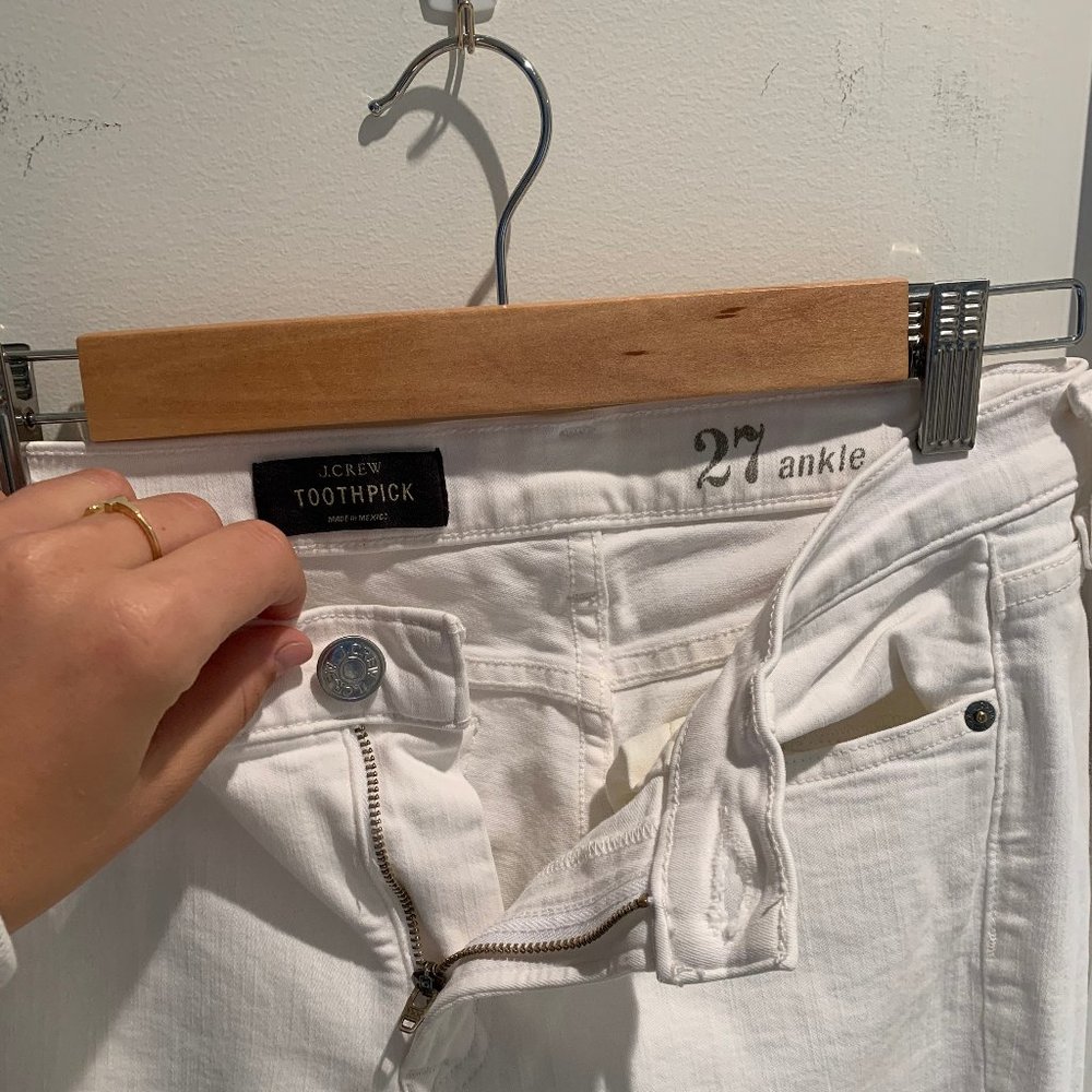 Skinny White Jean Size 27